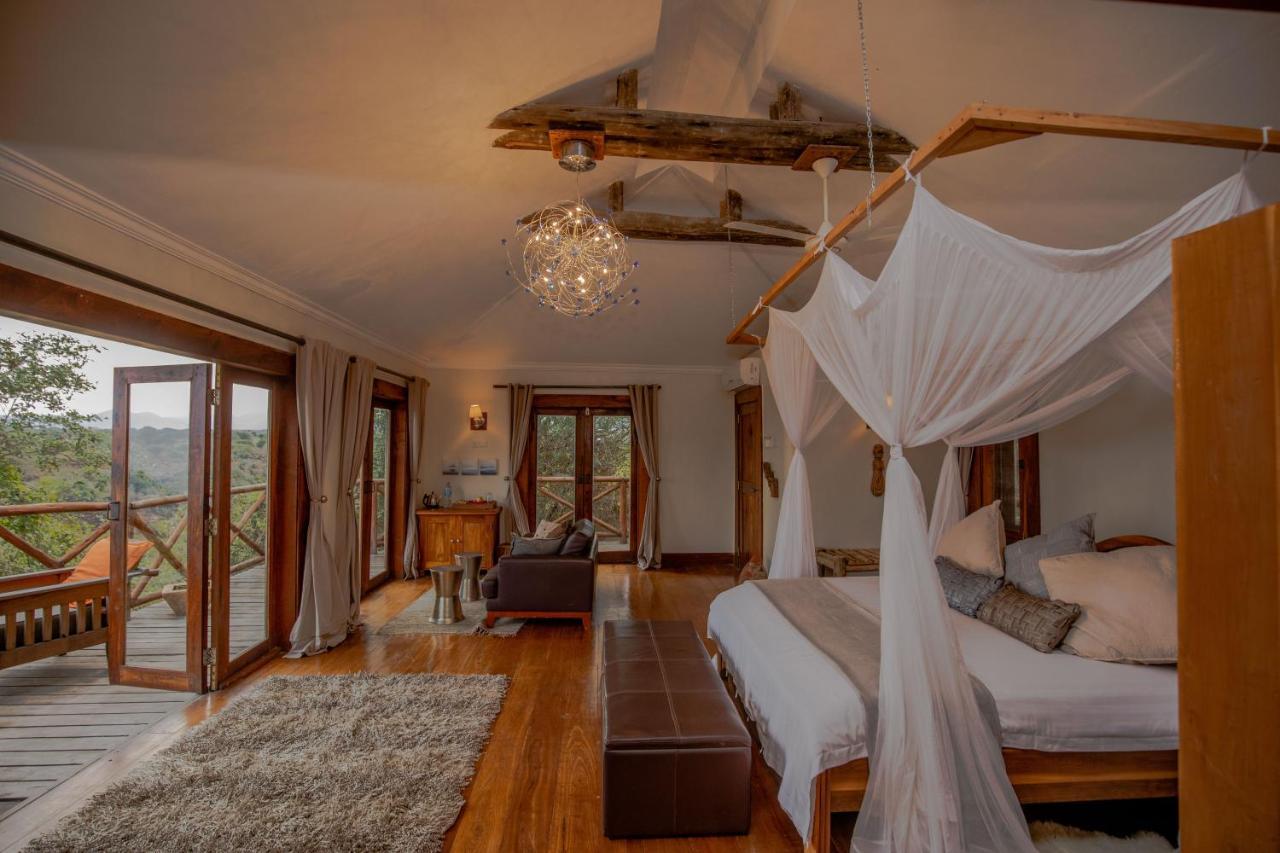 Escarpment Luxury Lodge Manyara Mto wa Mbu Extérieur photo