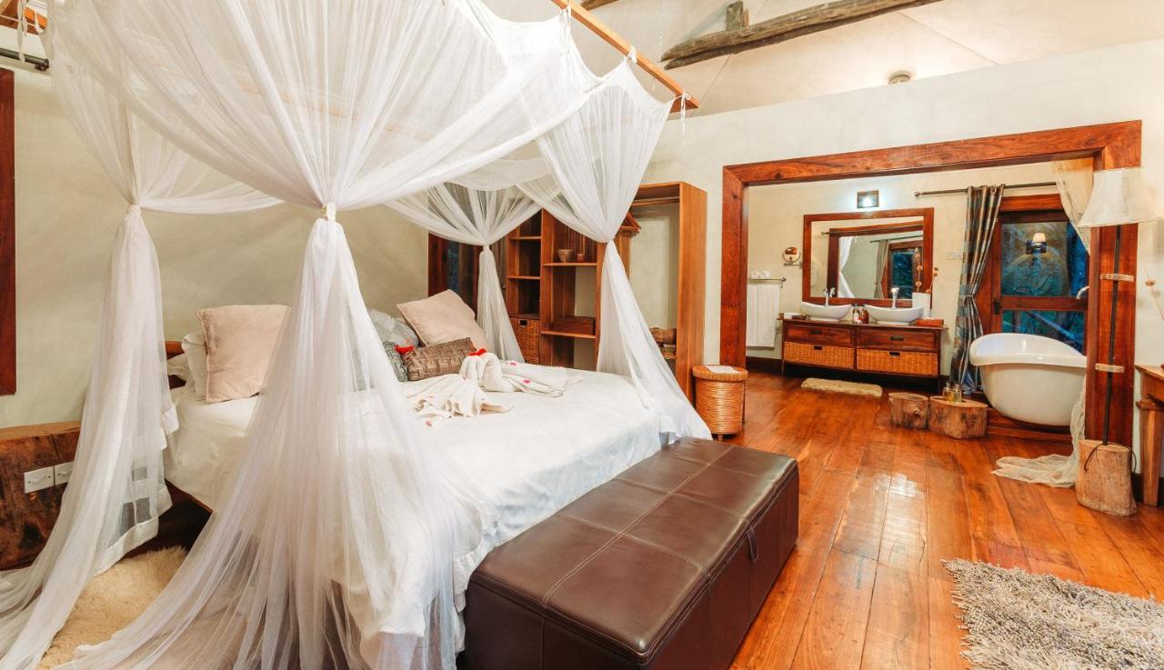 Escarpment Luxury Lodge Manyara Mto wa Mbu Extérieur photo