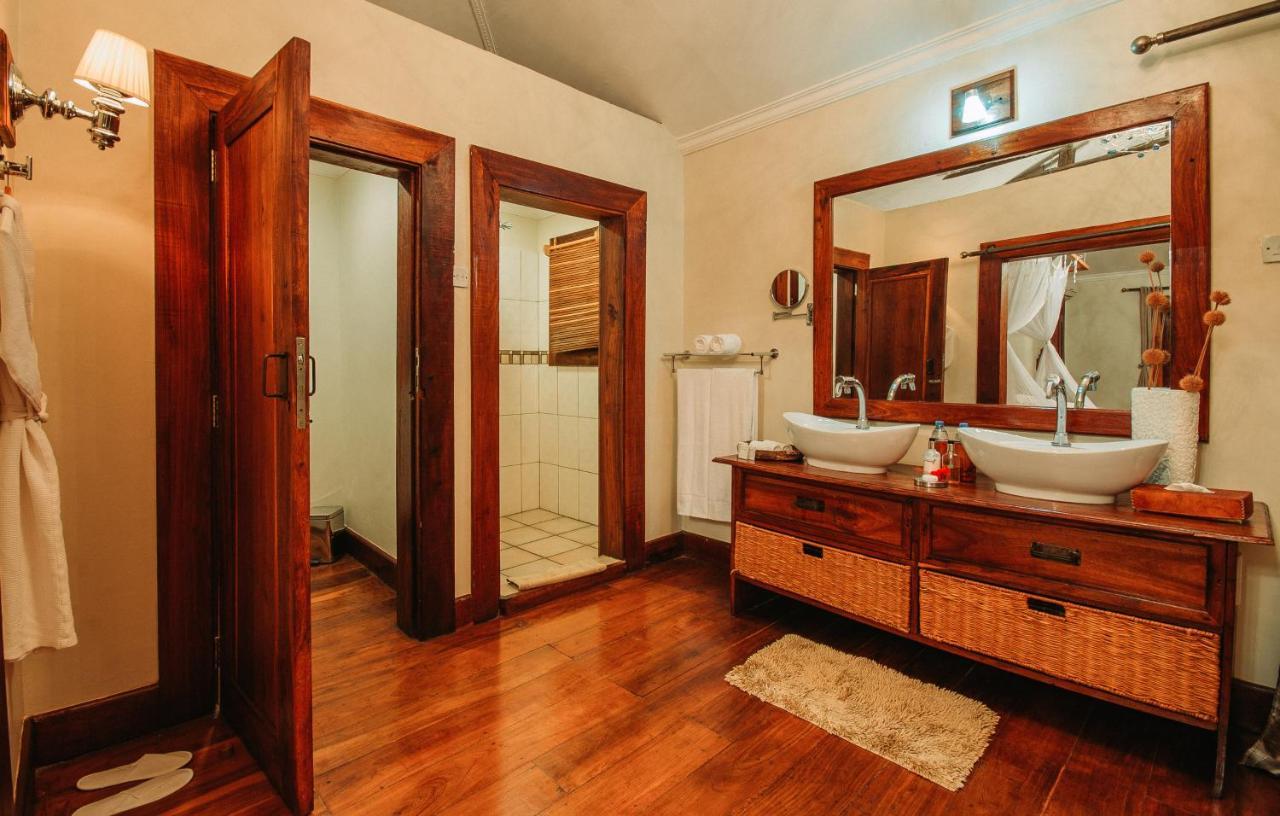 Escarpment Luxury Lodge Manyara Mto wa Mbu Extérieur photo